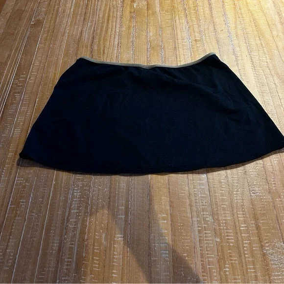 Ralph Lauren Black Mini Skirt Casual Athletic SWIM - Picture 3 of 5